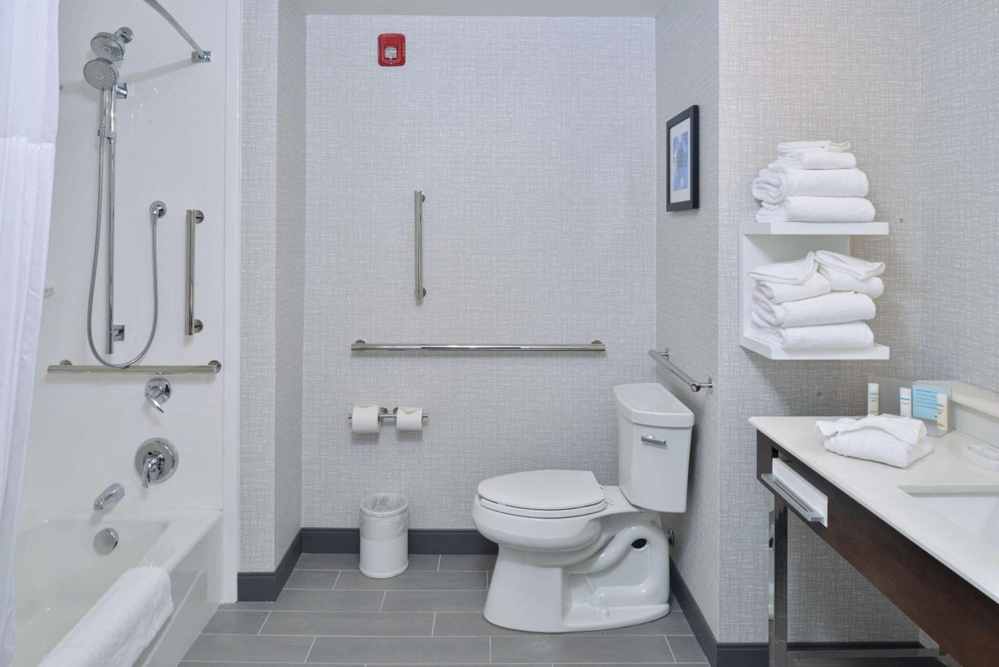 Hampton Inn & Suites Adrian, Mi Екстер'єр фото